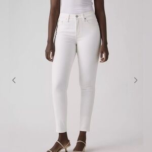 Levi’s 721 High Rise Women's White Jeans (NWT)